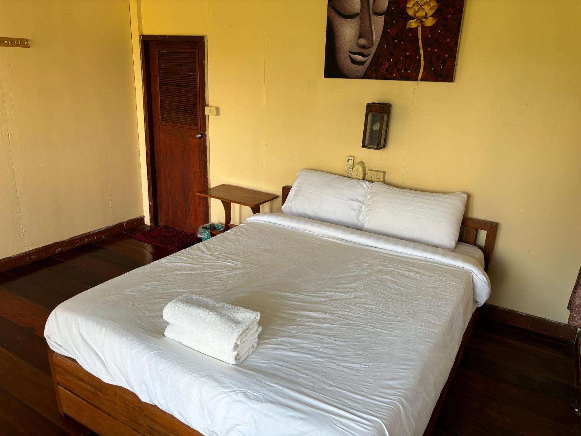 Pai Kiang Fa Hotel Bagian luar foto